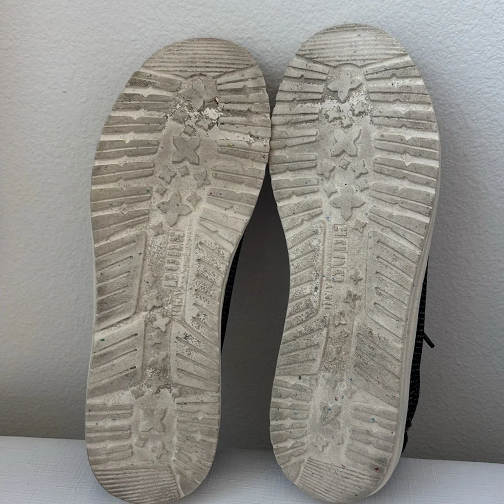 Hey Dude shoes size 11